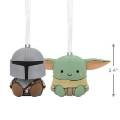 Better Together Star Wars: The Mandalorian™ And Grogu™ Magnetic Hallmark Ornaments, Set Of 2 7 Better Together Star Wars: The Mandalorian™ And Grogu™ Magnetic Hallmark Ornaments, Set Of 2 -Home Decoration Sale Mandalorian and Grogu Christmas Ornaments 3HCM2401 03